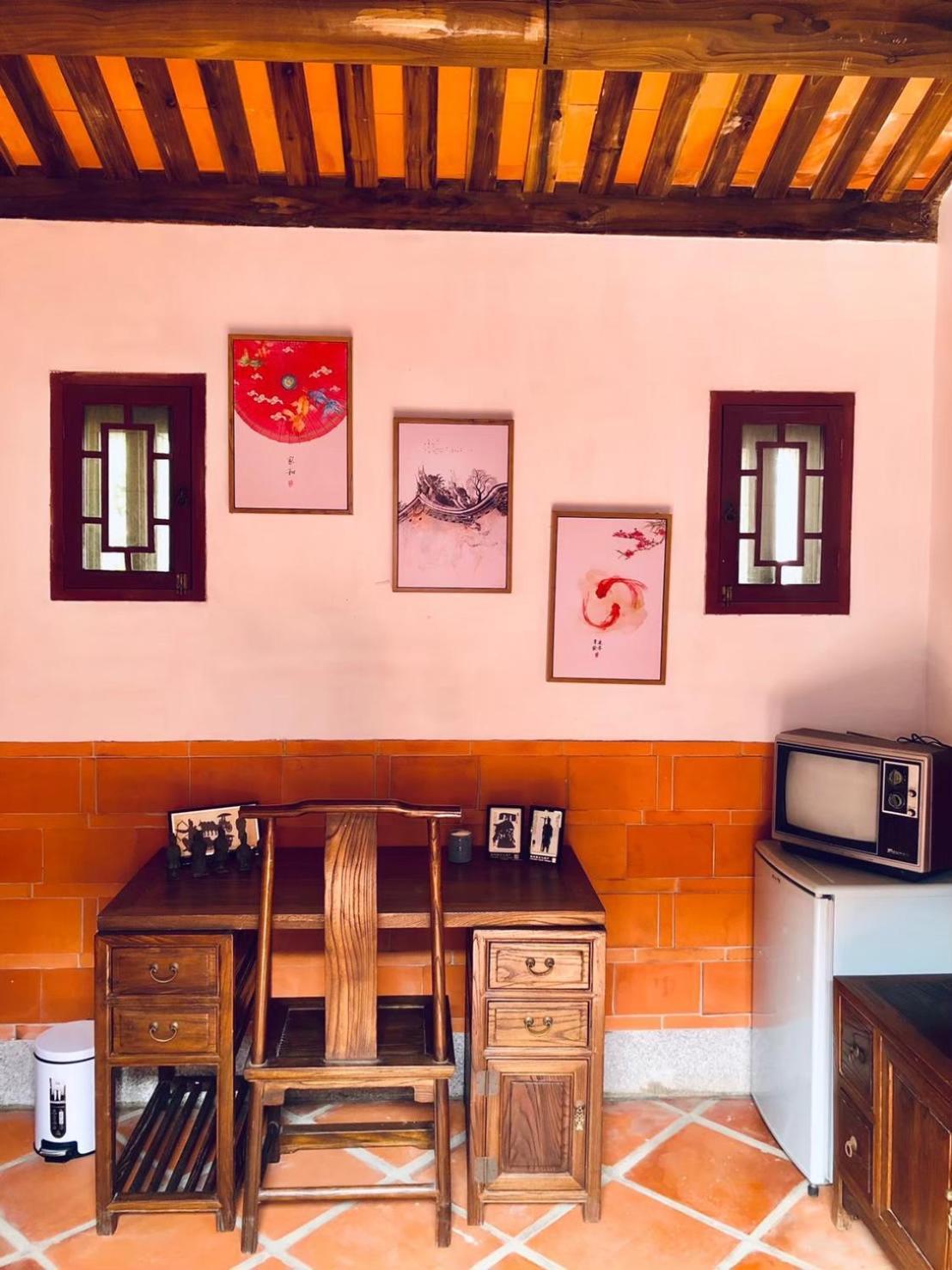 Red Tomato B&B Jinsha Bagian luar foto