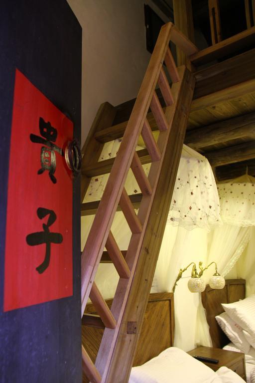 Red Tomato B&B Jinsha Bagian luar foto